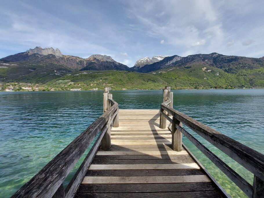 Charmant Et Spacieux Appartement A Quelques Pas Du Lac Duingt Esterno foto