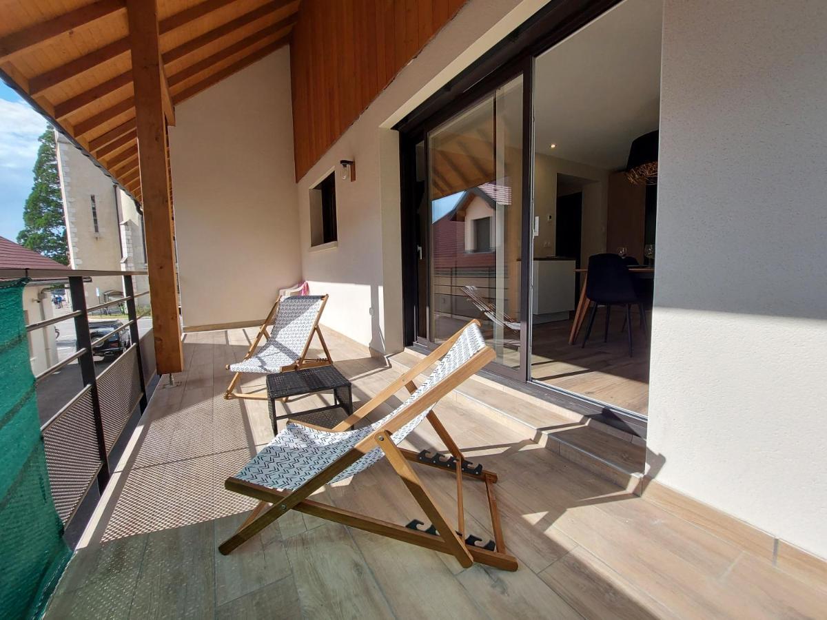 Charmant Et Spacieux Appartement A Quelques Pas Du Lac Duingt Esterno foto
