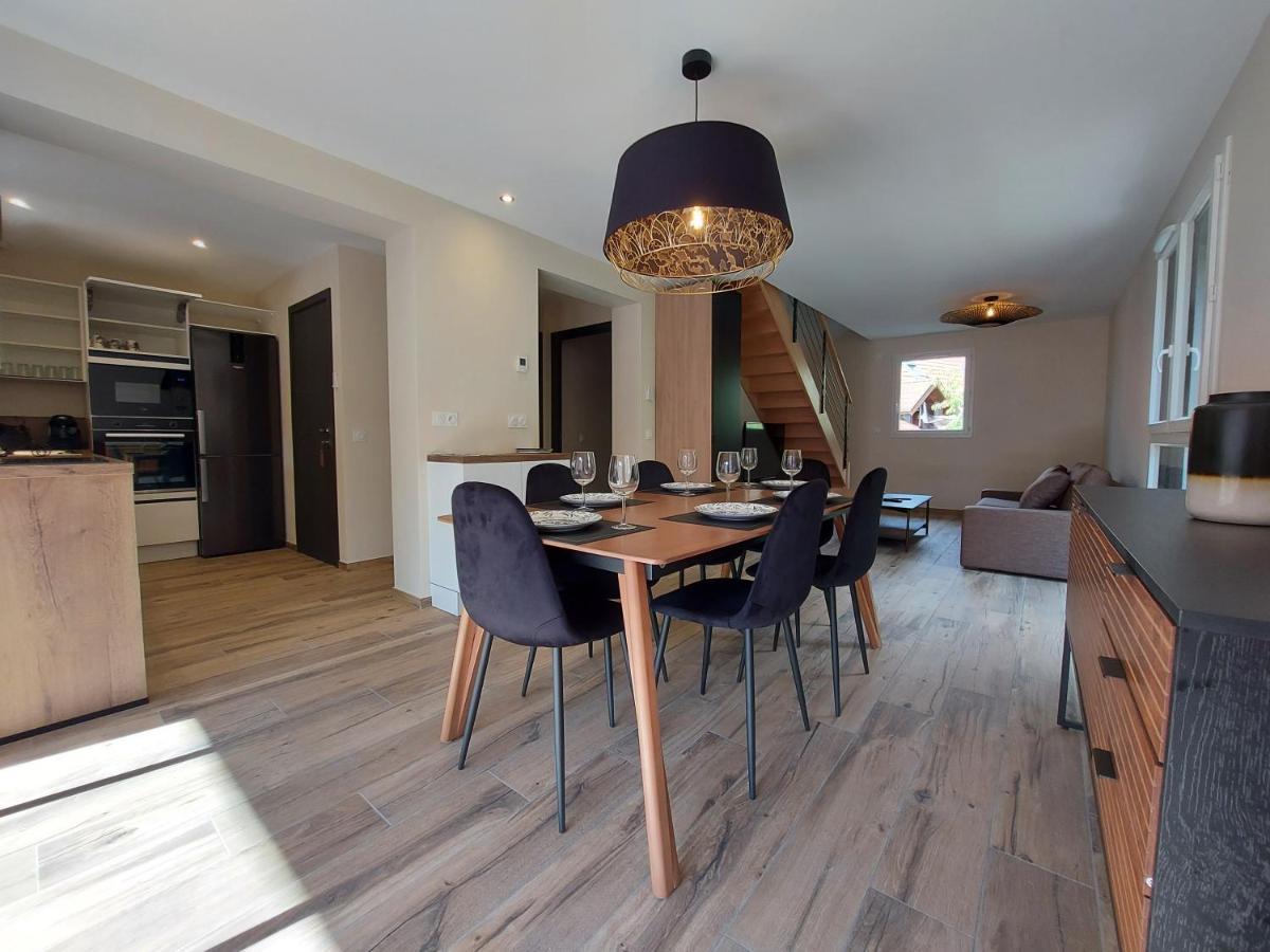 Charmant Et Spacieux Appartement A Quelques Pas Du Lac Duingt Esterno foto